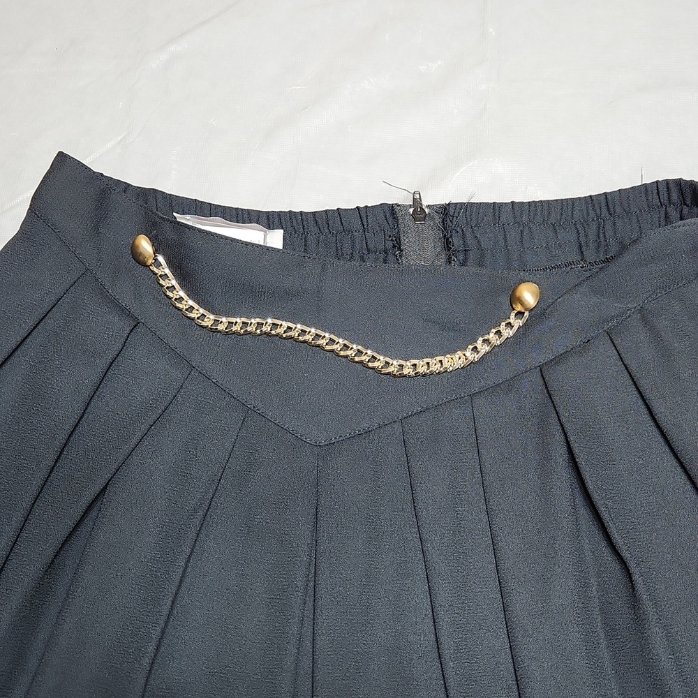 Zacks Skirt - Picture 7 of 13